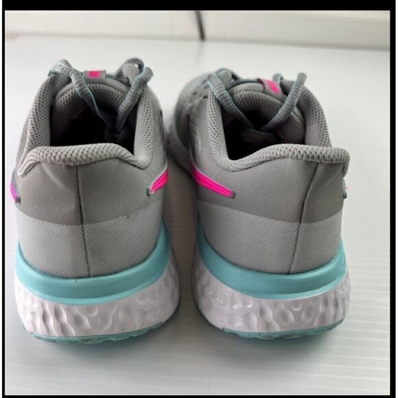 Nike Womens size 9.5 Revolution 5 Gray Pink Running Shoes Size Activewear - Picture 7 of 10